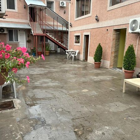 Styopa Hotel 耶烈万 外观 照片
