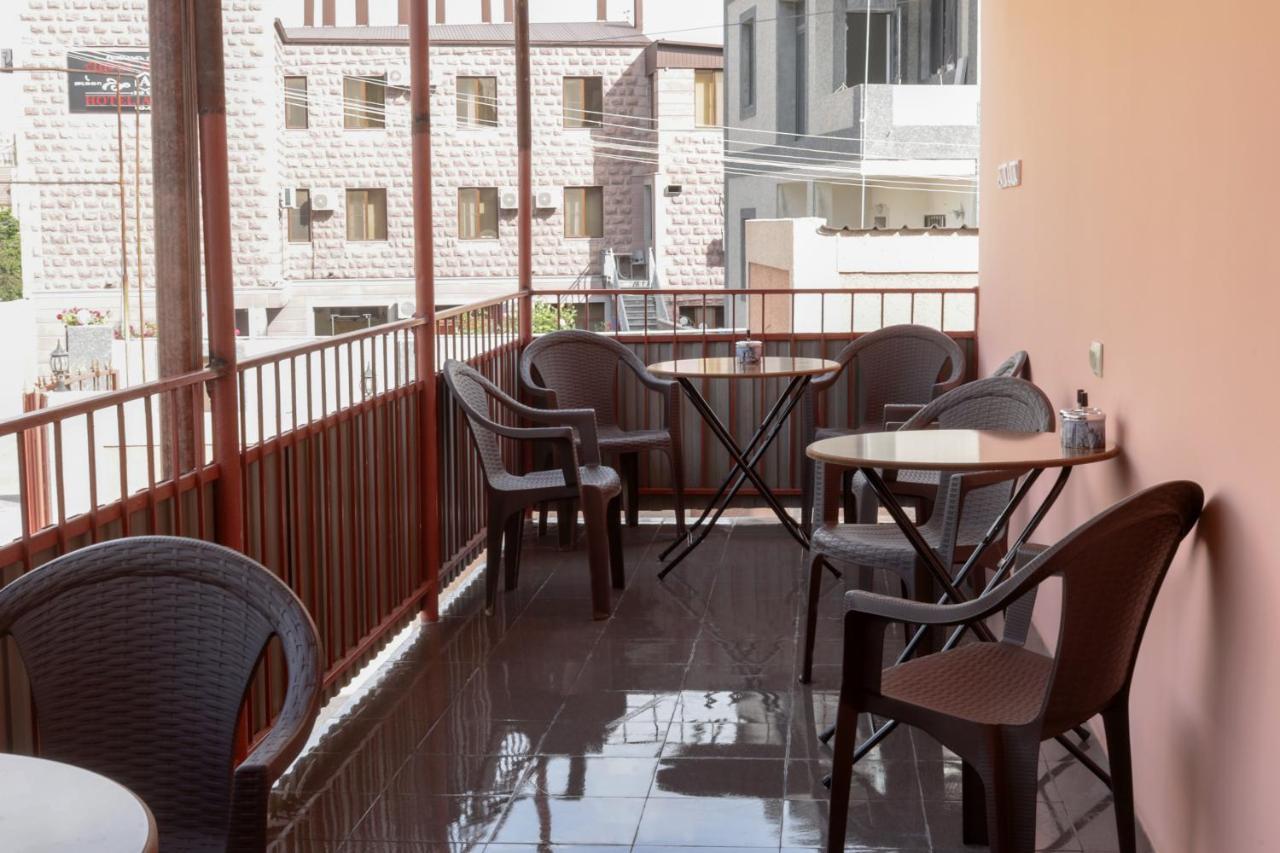 Styopa Hotel 耶烈万 外观 照片