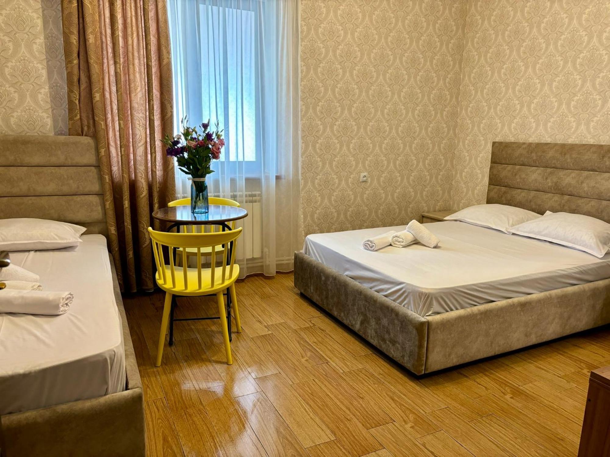 Styopa Hotel 耶烈万 外观 照片