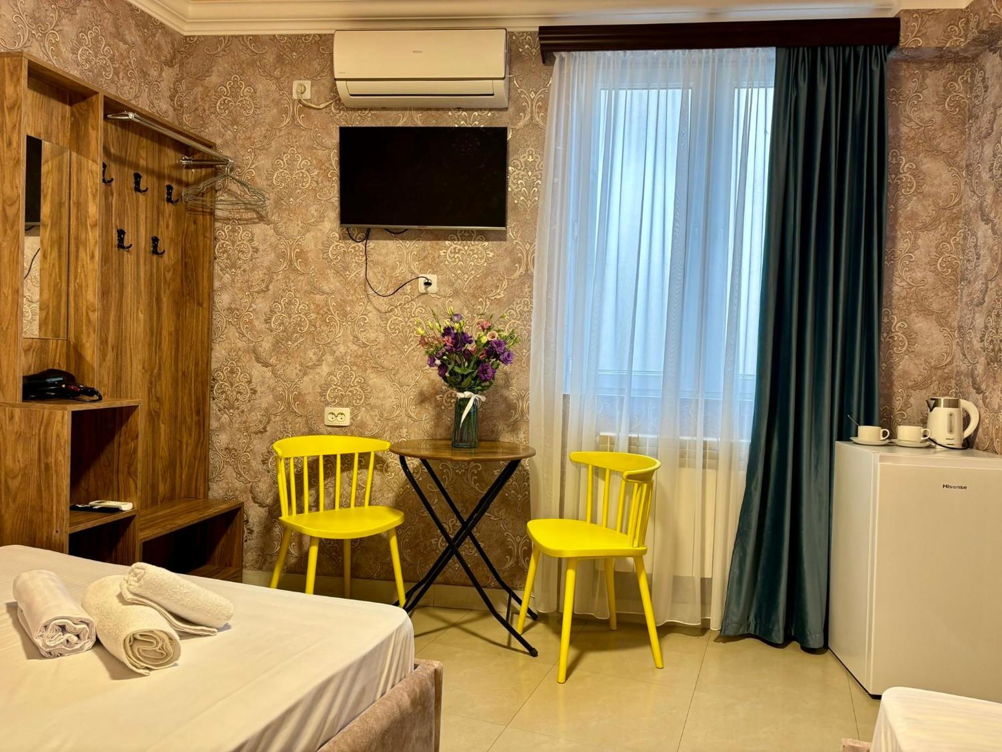 Styopa Hotel 耶烈万 外观 照片