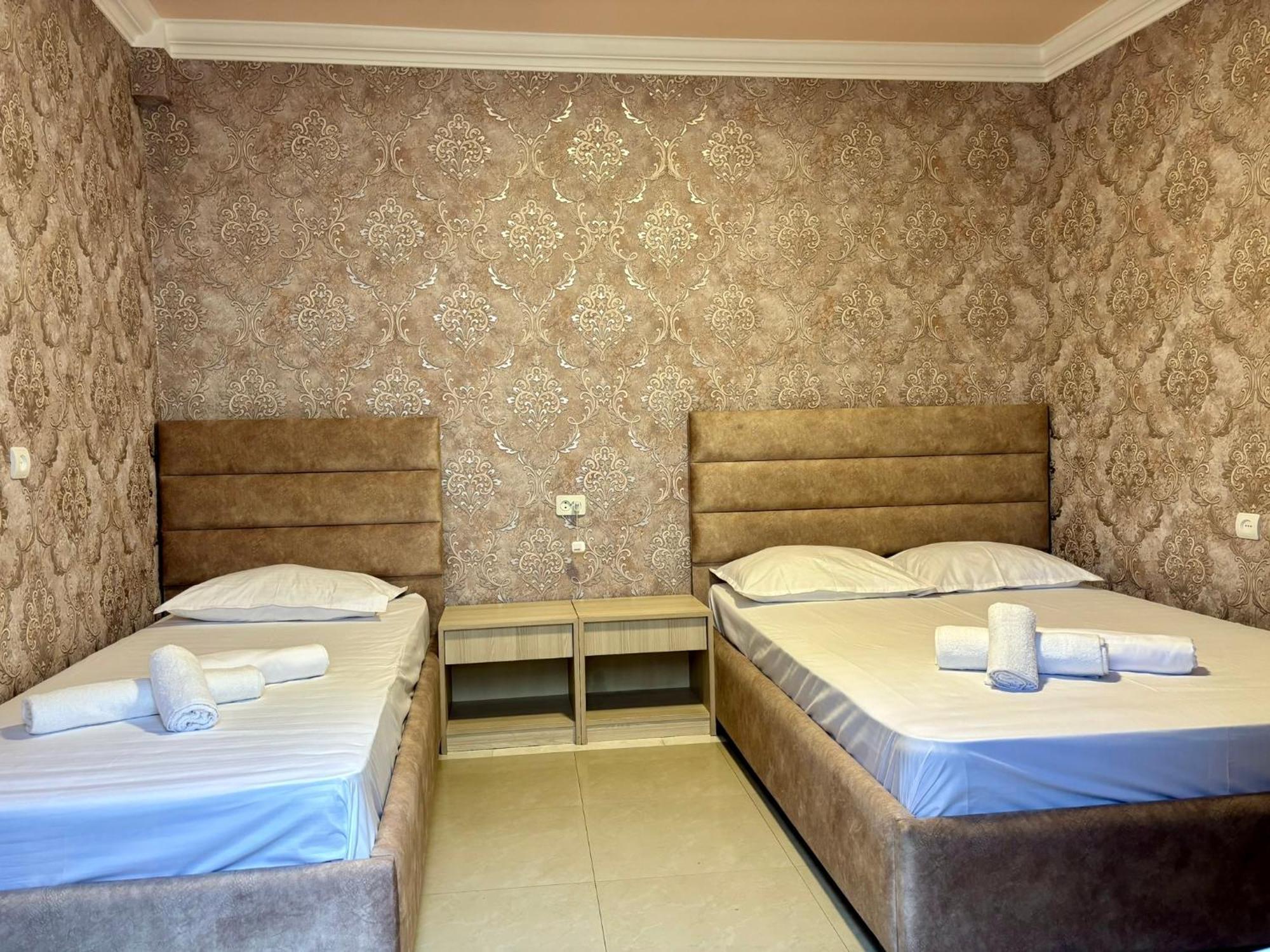 Styopa Hotel 耶烈万 外观 照片