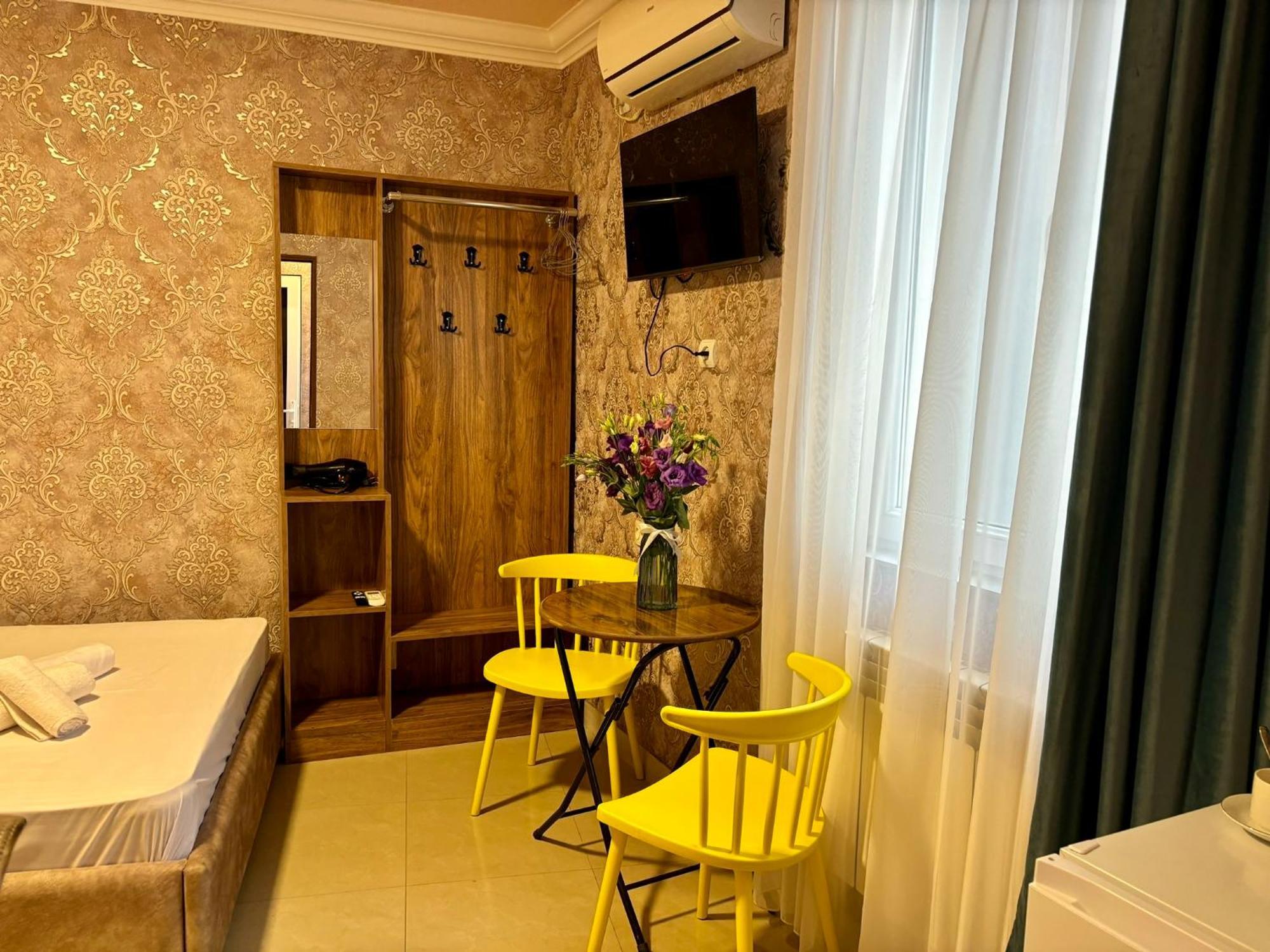 Styopa Hotel 耶烈万 外观 照片