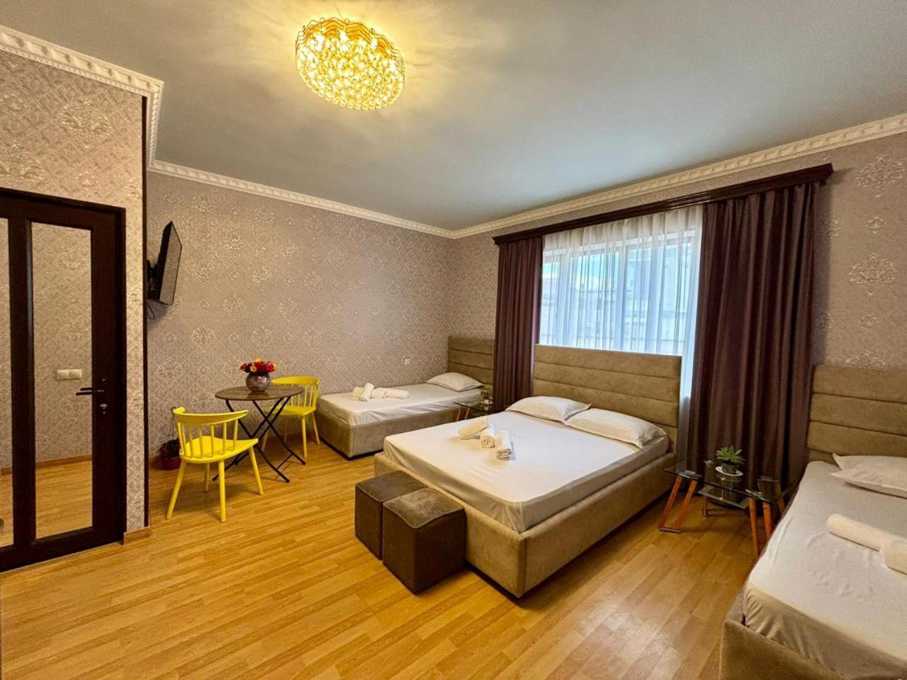 Styopa Hotel 耶烈万 外观 照片