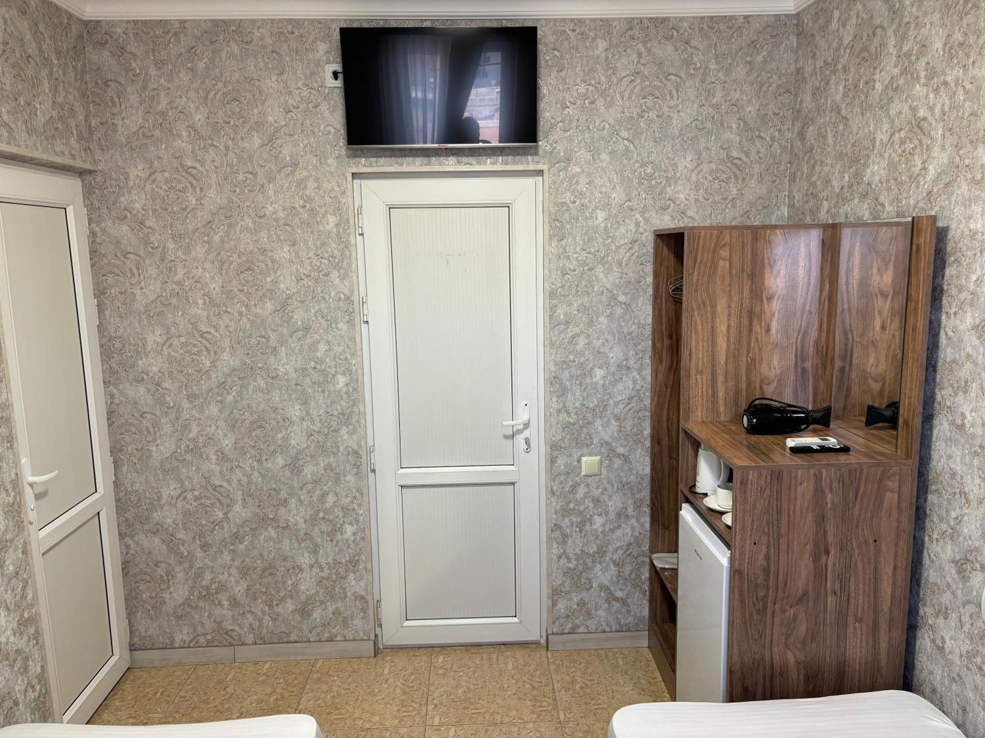 Styopa Hotel 耶烈万 外观 照片